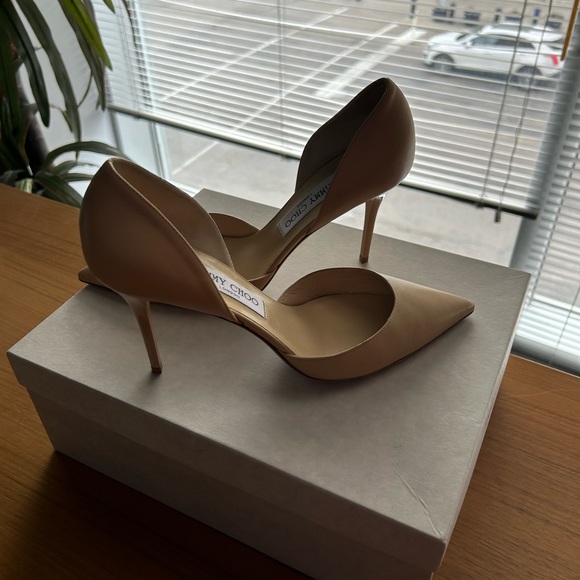 Jimmy Choo D’Orsay Addison Beige Leather Heels - Picture 2 of 10